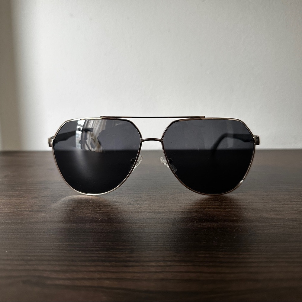 Kenneth Cole New York Black and Silver Aviator Sunglasses